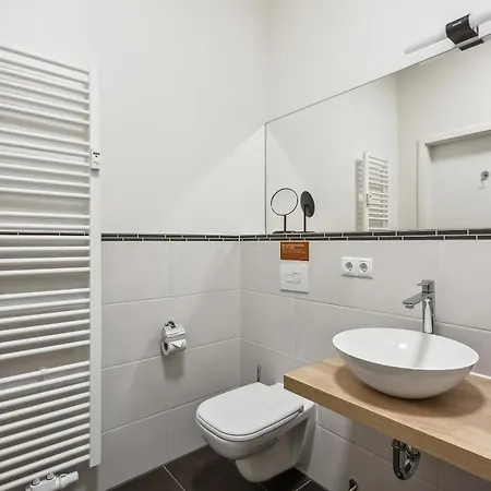 Limehome Am Bruehl Aparthotel 3*